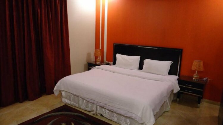 Royal Suite Furnished Apartments - Photo4