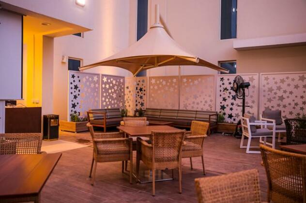 Spectrums Hotel Riyadh - Photo2