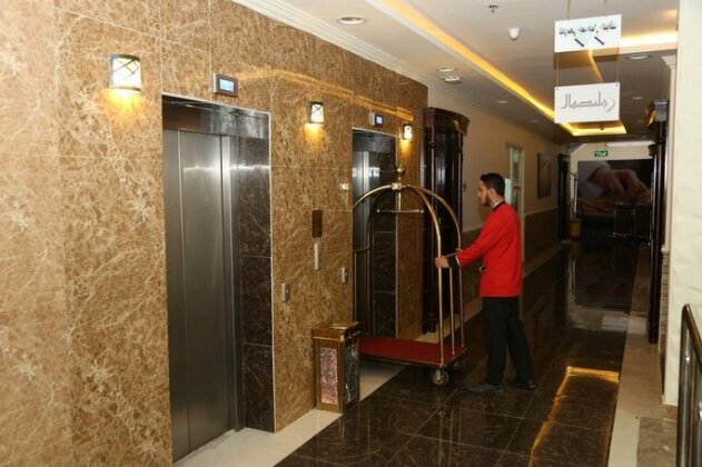 Varvan Hotels & Suites - Photo4