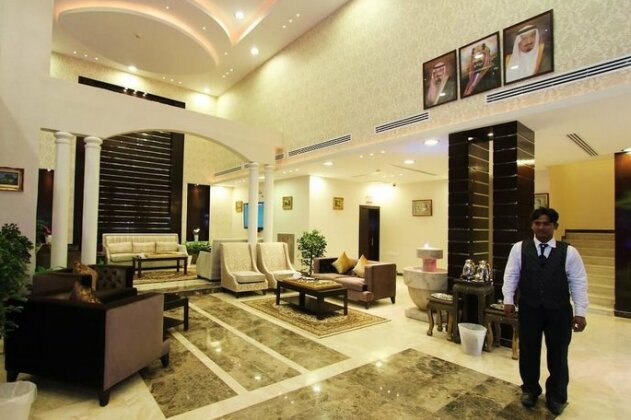 Wardnal Furnished Units - Photo2