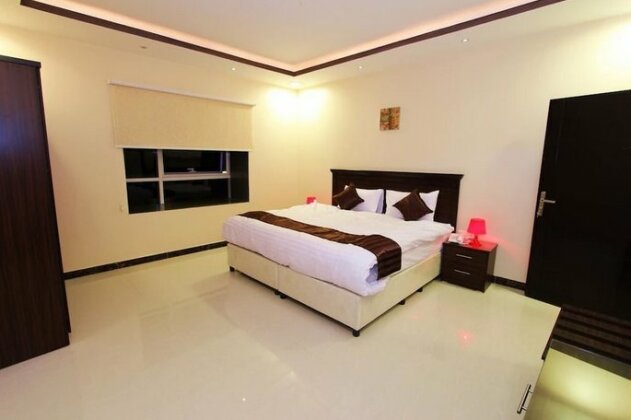 Wardnal Furnished Units - Photo3