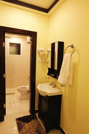 Wardnal Furnished Units - Photo5