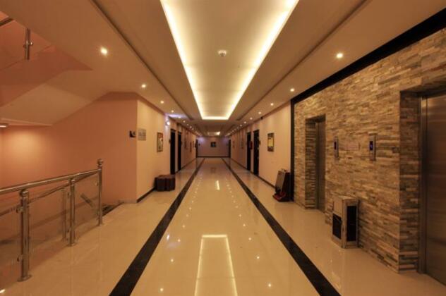 Wonder Plaza Suites - Photo3