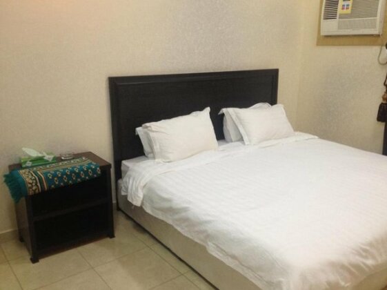 Lavina Hotel Apartments - Photo2