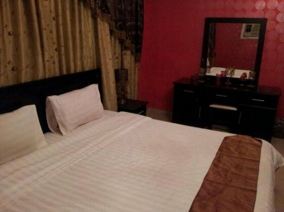 Lavina Hotel Apartments - Photo3