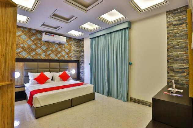 OYO 269 Esfrine Hotel Apartment - Photo4