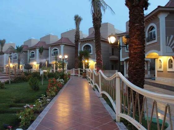 Meral Oasis Resort