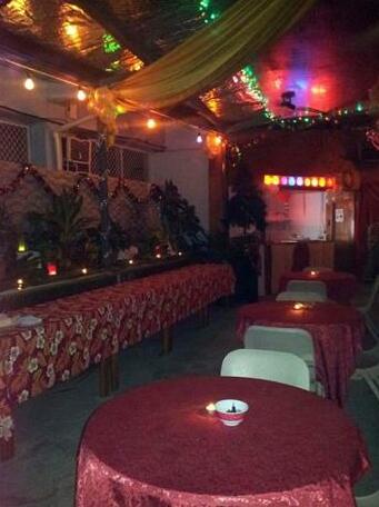 Red Mansion Comfort Inn - Photo5