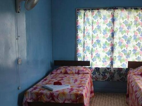 Ravihina Home Stay - Photo3