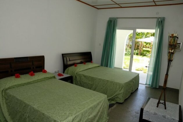 Hide Away Holiday Apartments - Photo5