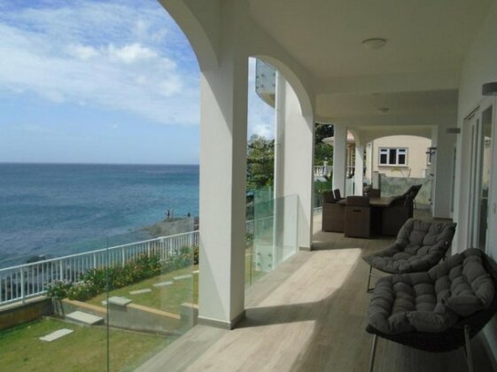 VallonEnd Beachfront villa with excellent view - Photo5