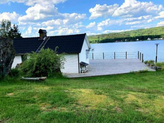 Lakehouse with amazing view