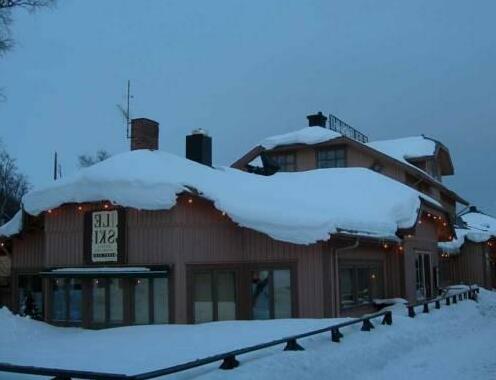Le Ski Lodge - Photo4