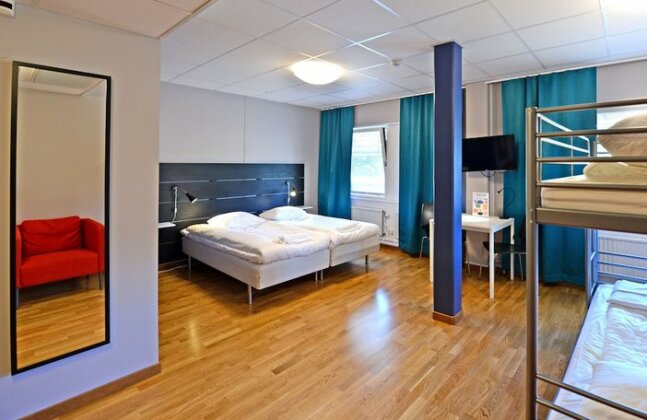 Spoton Hostel & Sportsbar - Photo2
