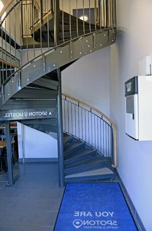 Spoton Hostel & Sportsbar - Photo3