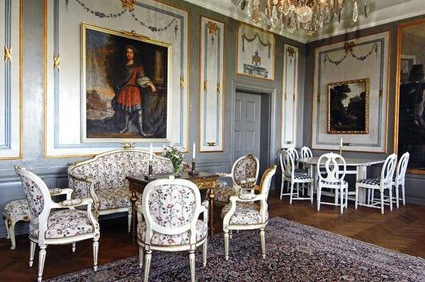 Vastana Slott - Photo4