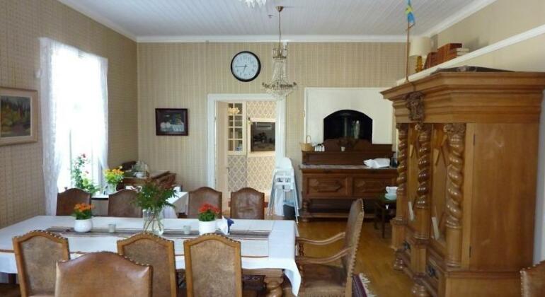 Rosenhill Bed & Breakfast - Photo3