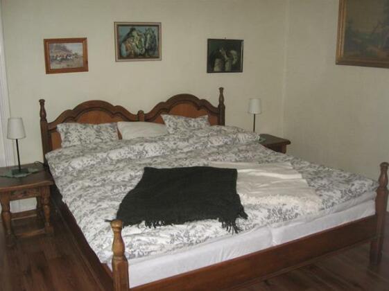 Hallanda Sateri - Photo3