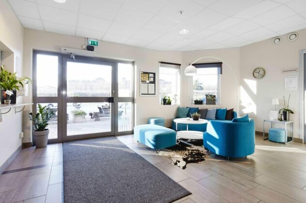 A6 Hotel and Hostel - Photo3