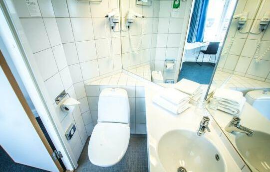 First Hotel Jonkoping - Photo2