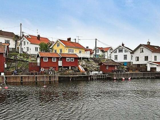 Orust Gullholmen - Photo3
