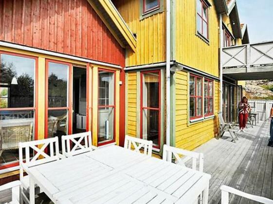 Tjorn Skarhamn - Photo2
