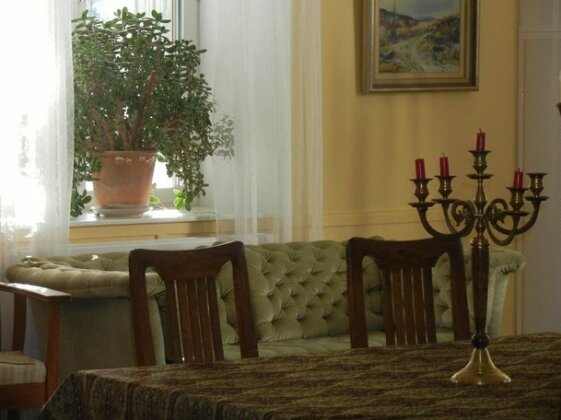 Gothem Logi - Photo3