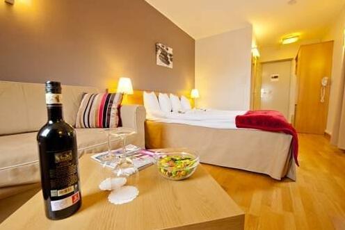Best Western Hotel Tranas Statt - Photo4