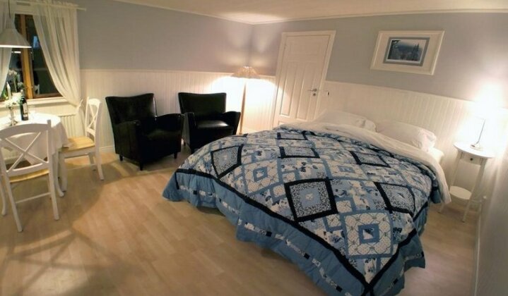 Mannflogarden Bed & Breakfast - Photo2