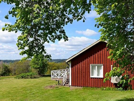 Two-Bedroom Holiday home in Tvarred - Photo4