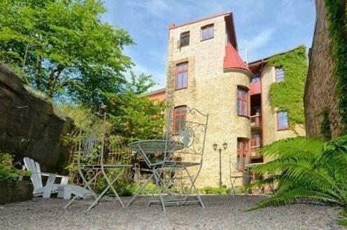 Okens Bed & Breakfast - Photo2