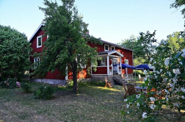 Aggaron Island Hostel & Cottages