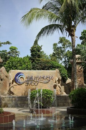 Resorts World Sentosa - Hard Rock Hotel - Photo4