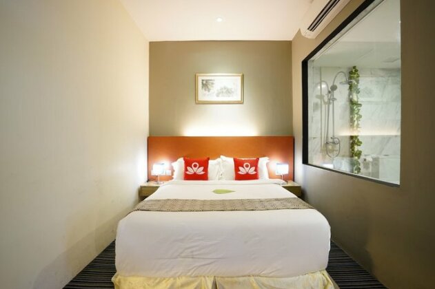 ZEN Rooms Changi Village - Photo2