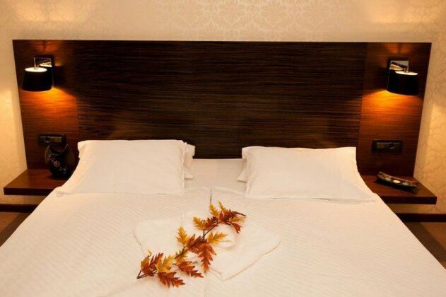 Gold Club Hotel & Casino - Photo3