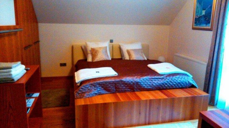 Ciklamen Room - Photo2