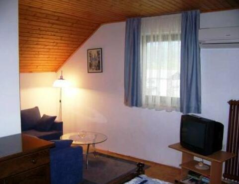 Union Travel Rooms and Apartments - Photo3
