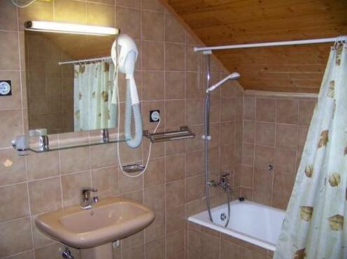 Union Travel Rooms and Apartments - Photo4