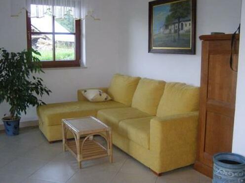 Vaznik Farm House Apartments - Photo3