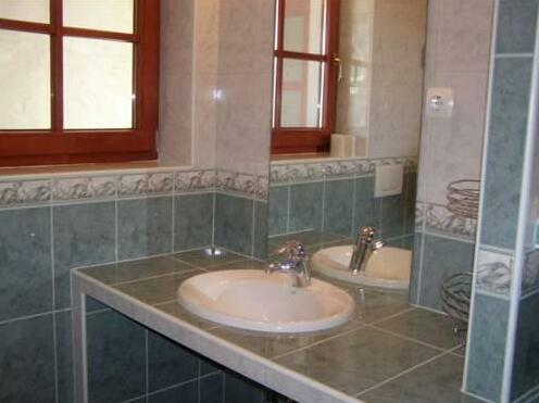 Vaznik Farm House Apartments - Photo4