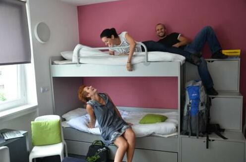 MC Hostel Brezice - Photo2