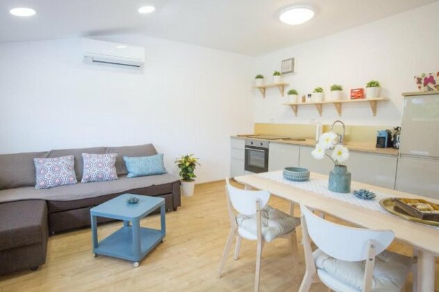 Isolana Apartment - Photo2