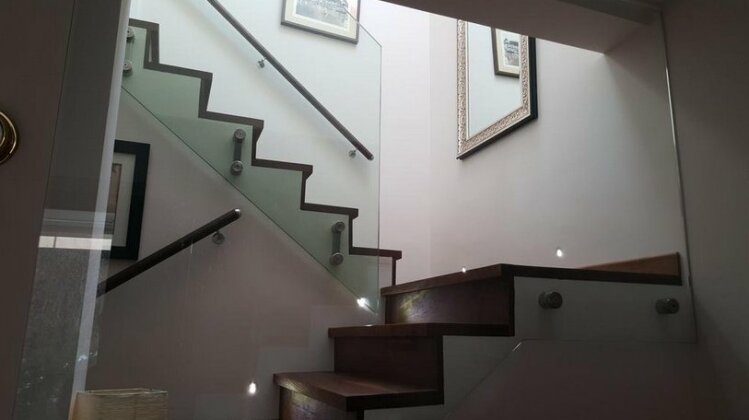 Ian's Residence - Photo4