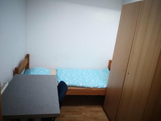 Cozy Apartments and Hostel - Photo3