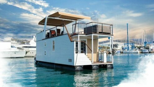 Floating Sea House KAHNE Portoroz