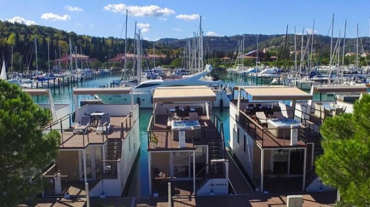 Floating Sea Houses MARINA LUX - Photo2