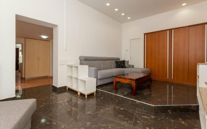 Philosophy Apartment - Photo4