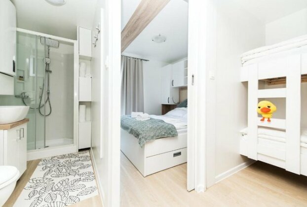 Premium Houseboat - Photo4