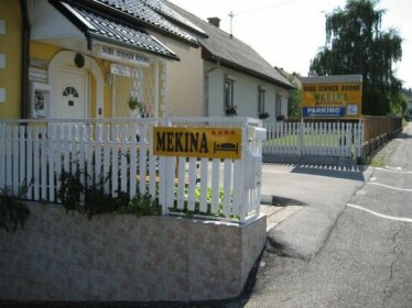 Mekina Guesthouse