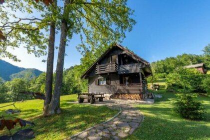 Tranquil hillside cottage near Ljubljana